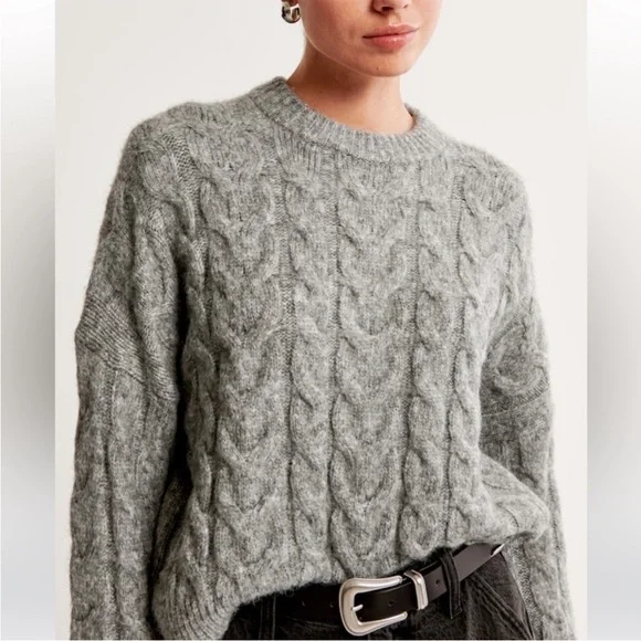 Abercrombie Cable Wedge Crew Sweater Grey Size Small - Picture 9 of 9